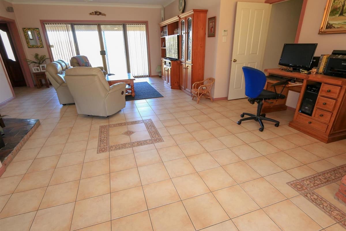 14 Park View Crescent, SINGLETON NSW 2330, Singleton - Thumbnail 5