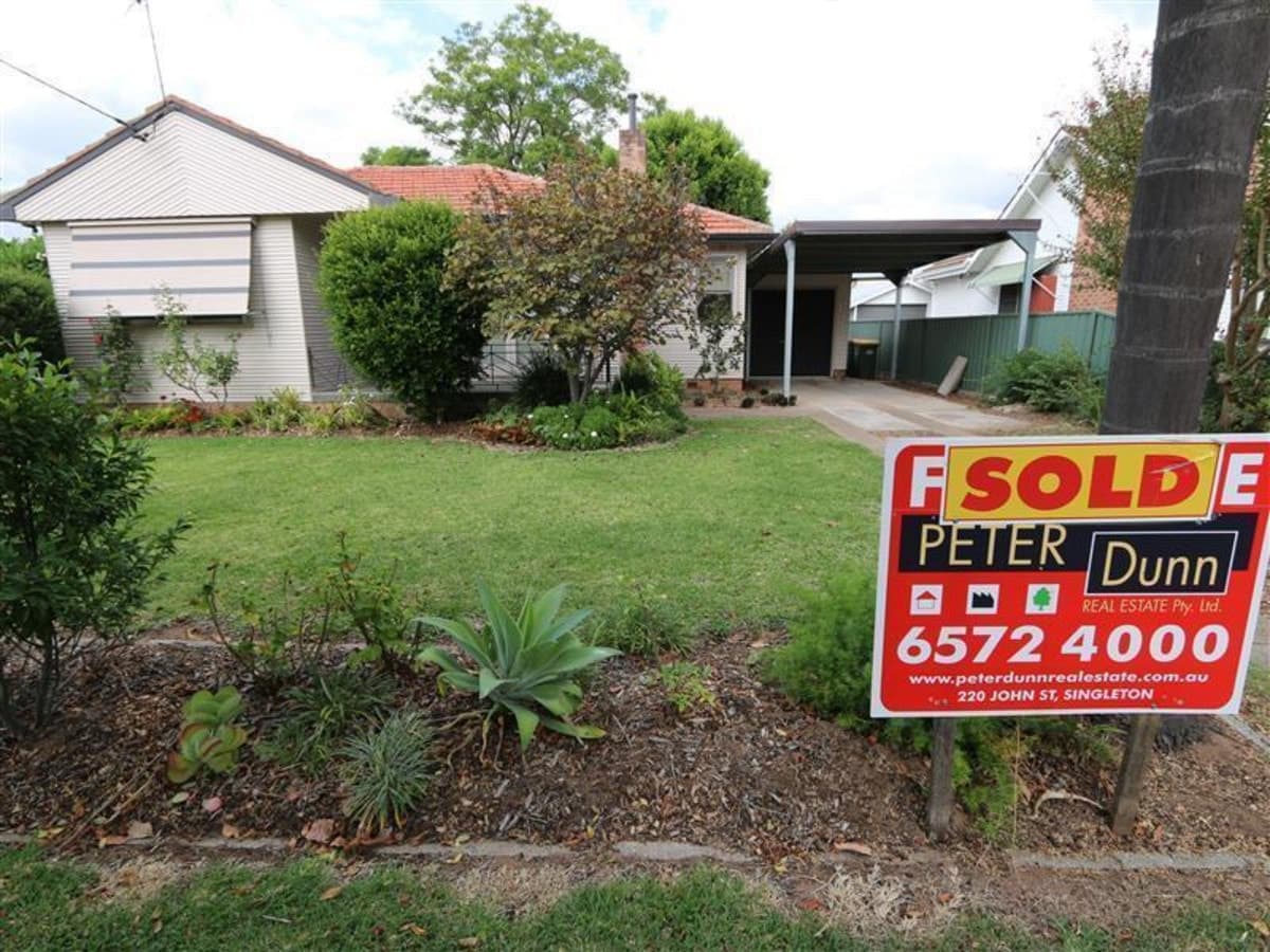 37 Barton Avenue, SINGLETON NSW 2330, Singleton - Image 1