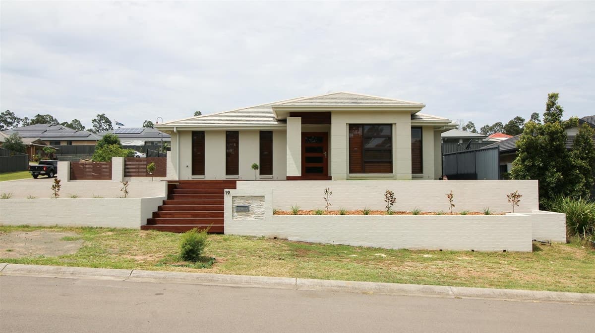 19 Nowlan Crescent, SINGLETON NSW 2330, Singleton - Thumbnail 3