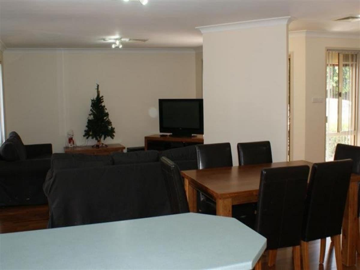 10 Casey Drive, SINGLETON NSW 2330, Singleton - Thumbnail 8