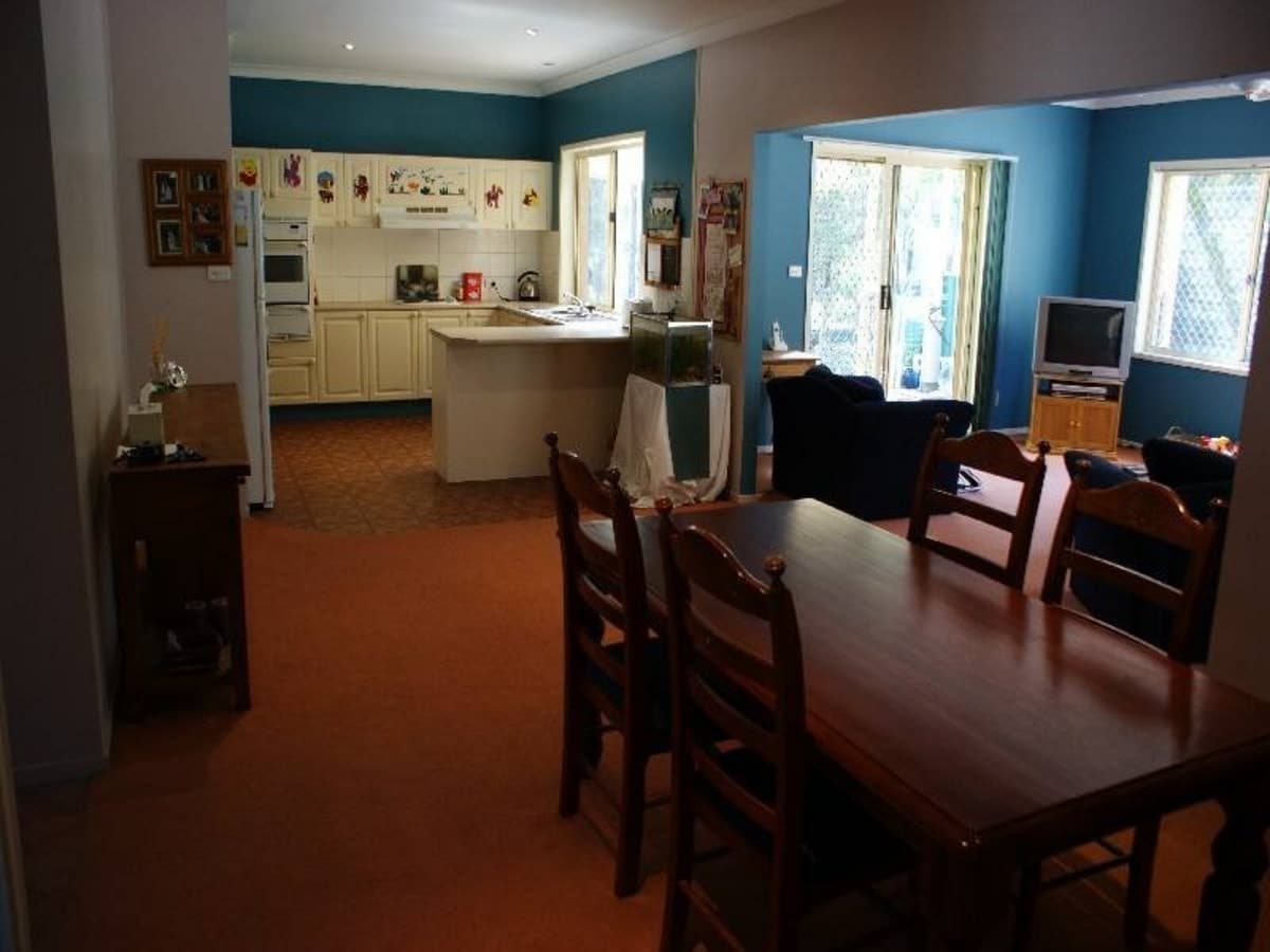 2.4 Ha..5 Bedroom..pool..4 Car Garageing!!, Contact Us, Singleton - Thumbnail 6