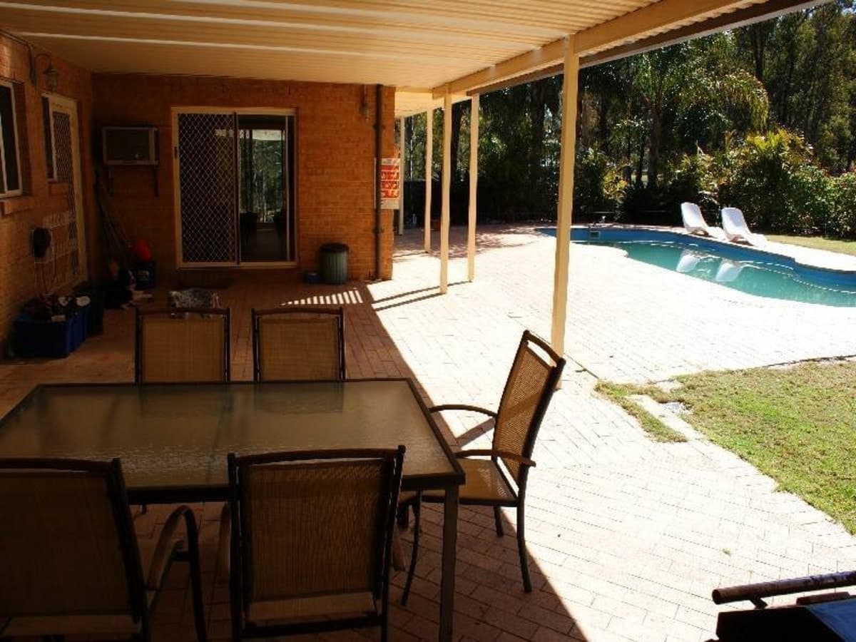 2.4 Ha..5 Bedroom..pool..4 Car Garageing!!, Contact Us, Singleton - Thumbnail 8