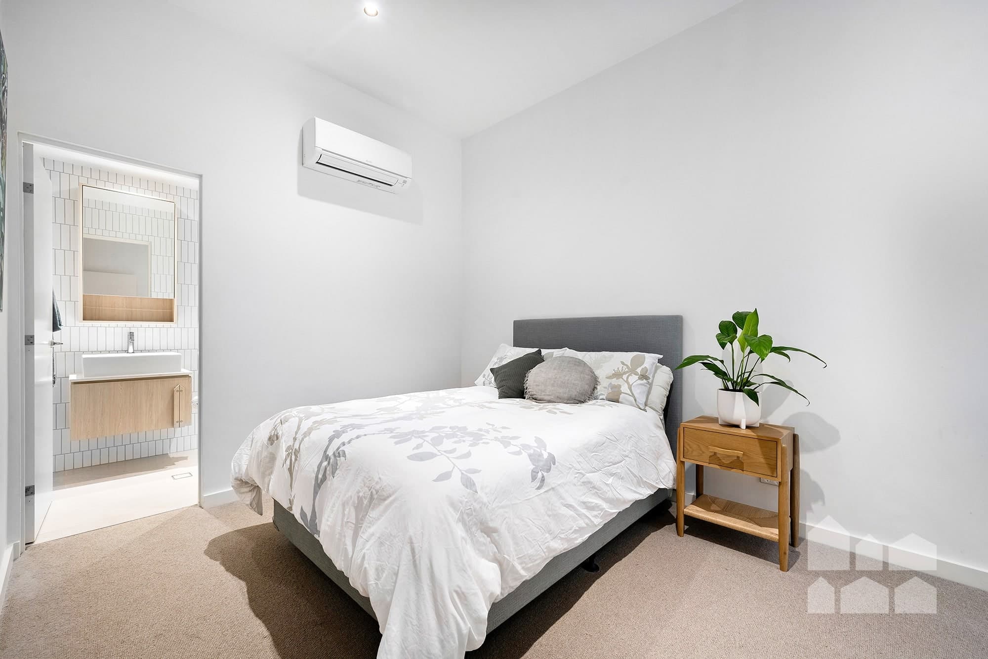 G8/6 Paine Street NEWPORT (Sold), Newport - Thumbnail 5