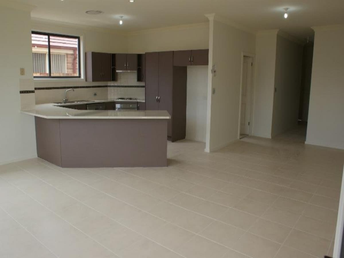 3 Sinclair Avenue, Hunterview, SINGLETON NSW 2330, Singleton - Thumbnail 2