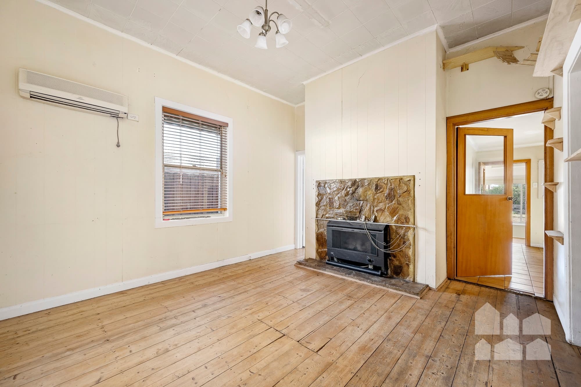 124 Eleanor Street, Footscray - Thumbnail 3
