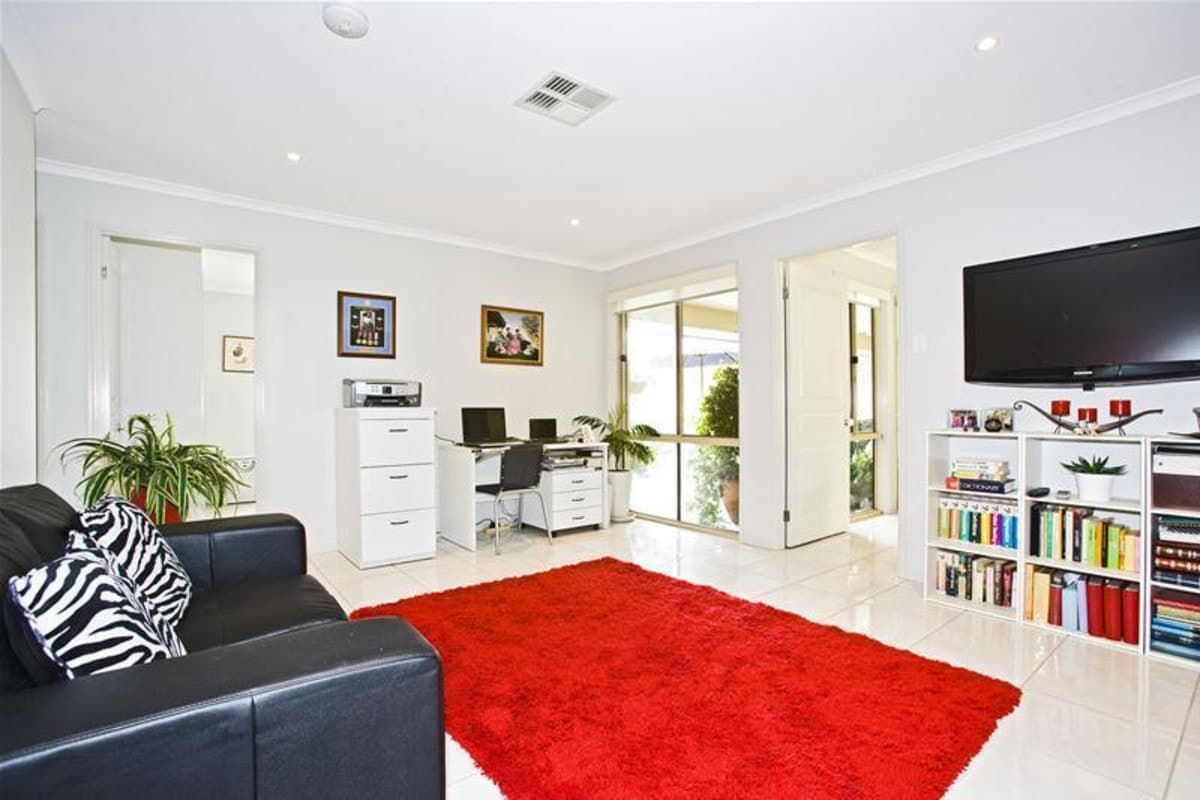 2 McDougall Close, SINGLETON NSW 2330, Singleton - Thumbnail 3