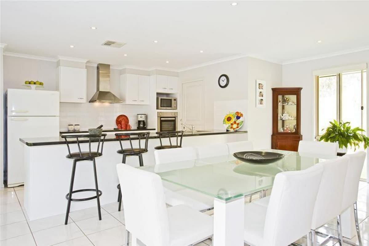 2 McDougall Close, SINGLETON NSW 2330, Singleton - Thumbnail 7