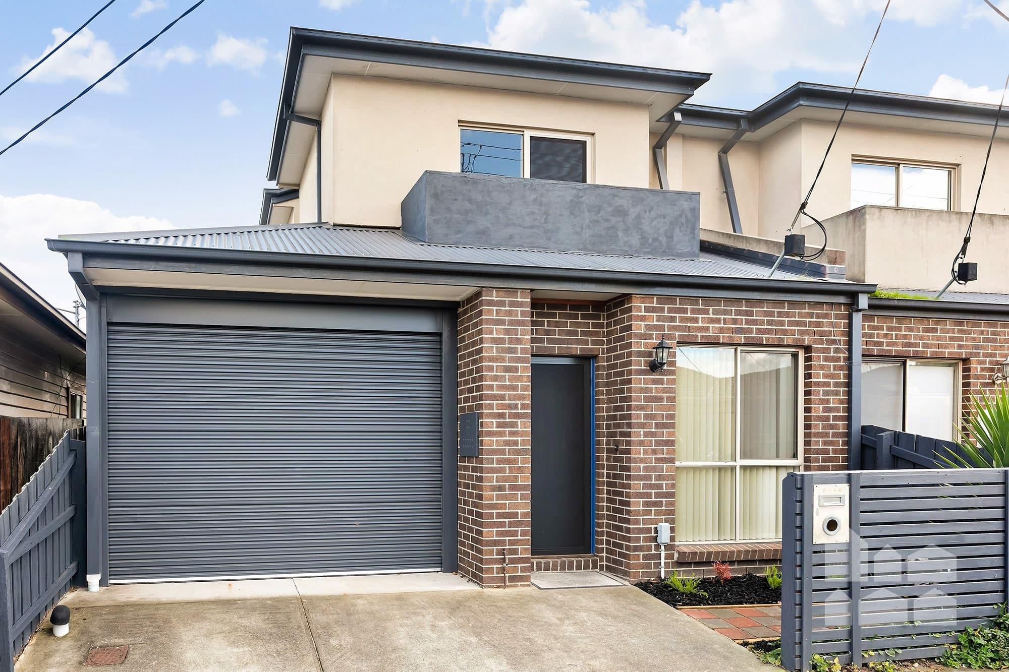 2/44 Creswick Street, Footscray - Image 1