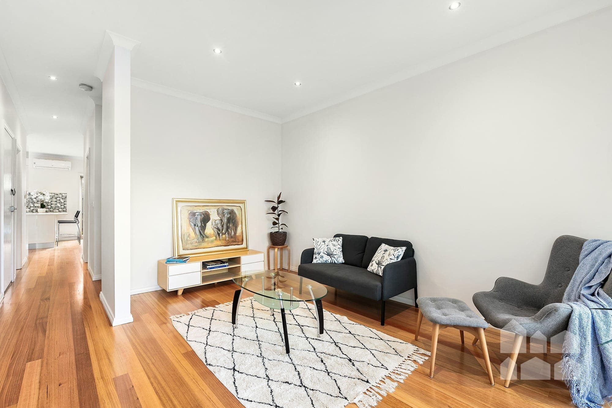 2/44 Creswick Street, Footscray - Thumbnail 2