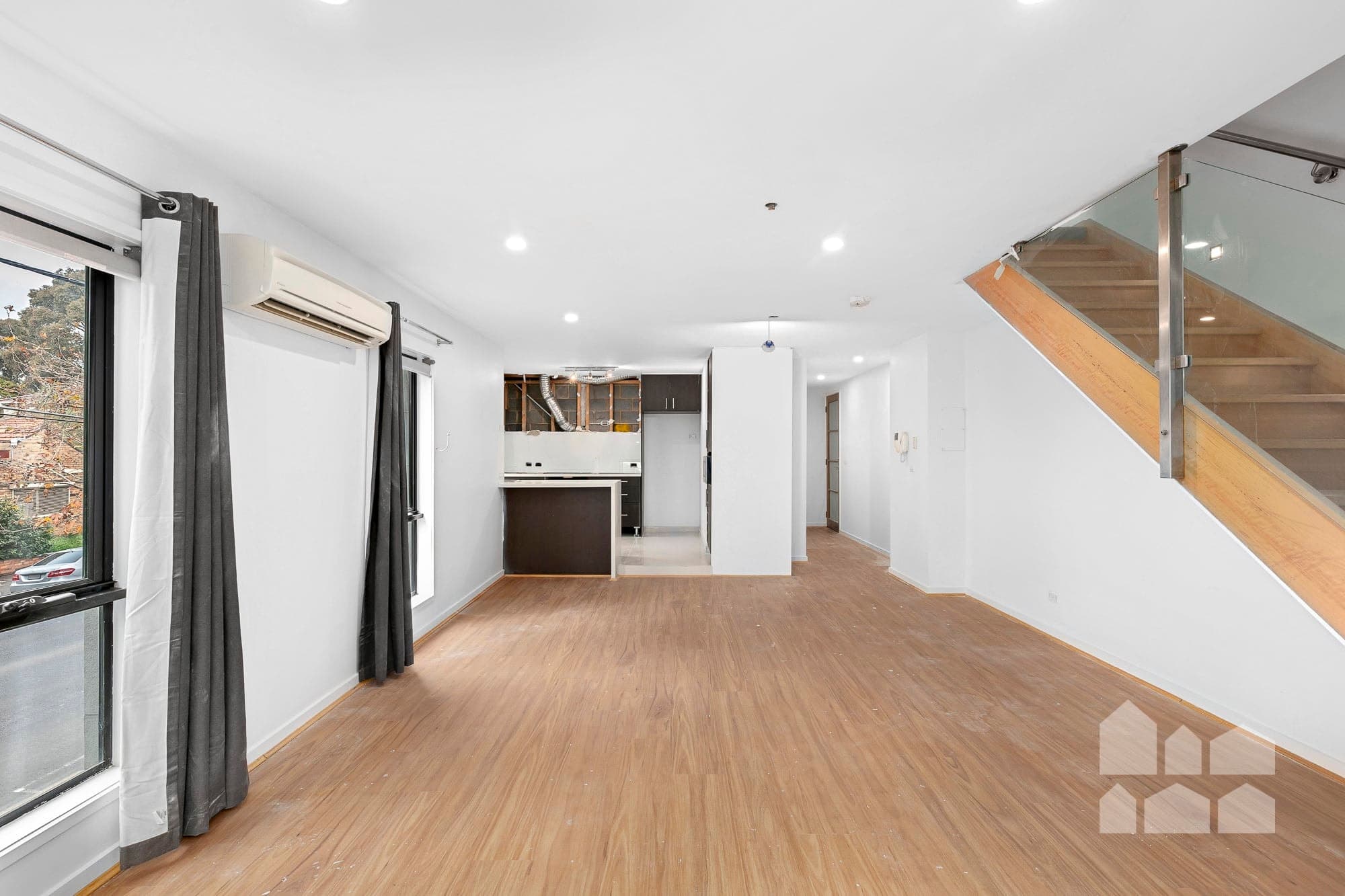 8/21 Ascot Vale Road, Flemington - Thumbnail 4