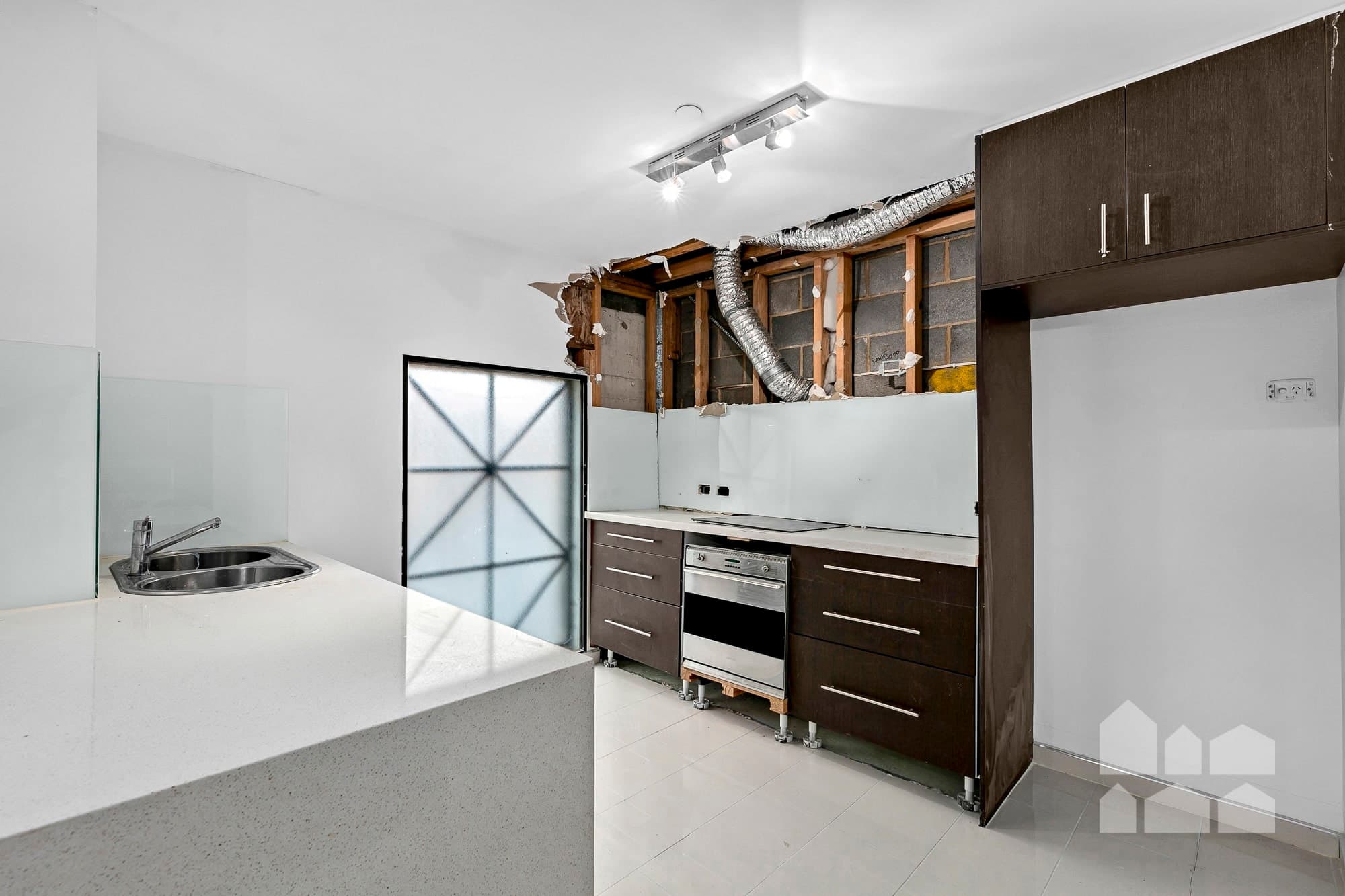 8/21 Ascot Vale Road, Flemington - Thumbnail 5