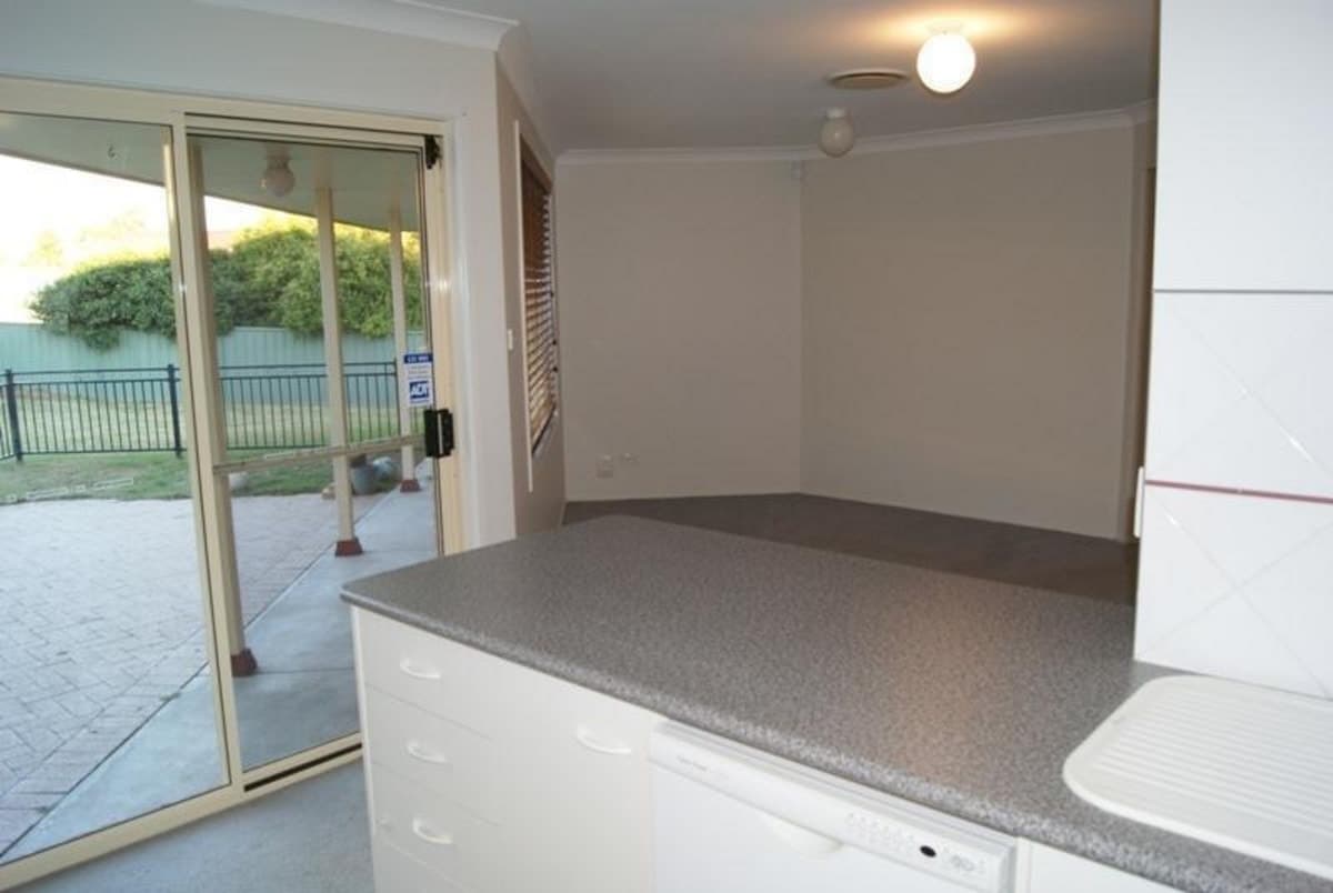 11 Monterey Road, SINGLETON NSW 2330, Singleton - Thumbnail 8
