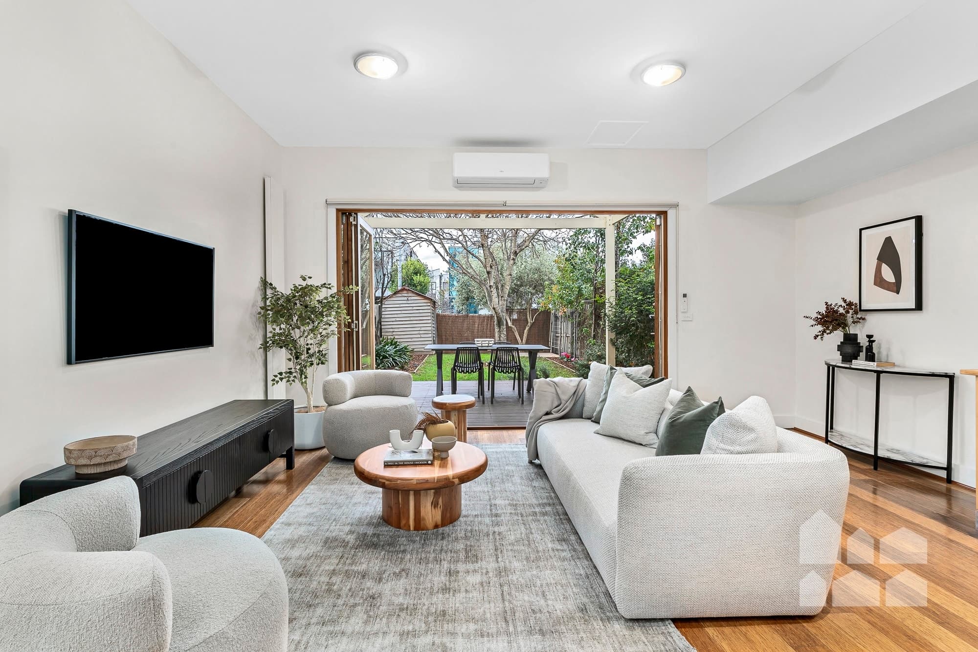 44 Alexander Street, Seddon - Thumbnail 2