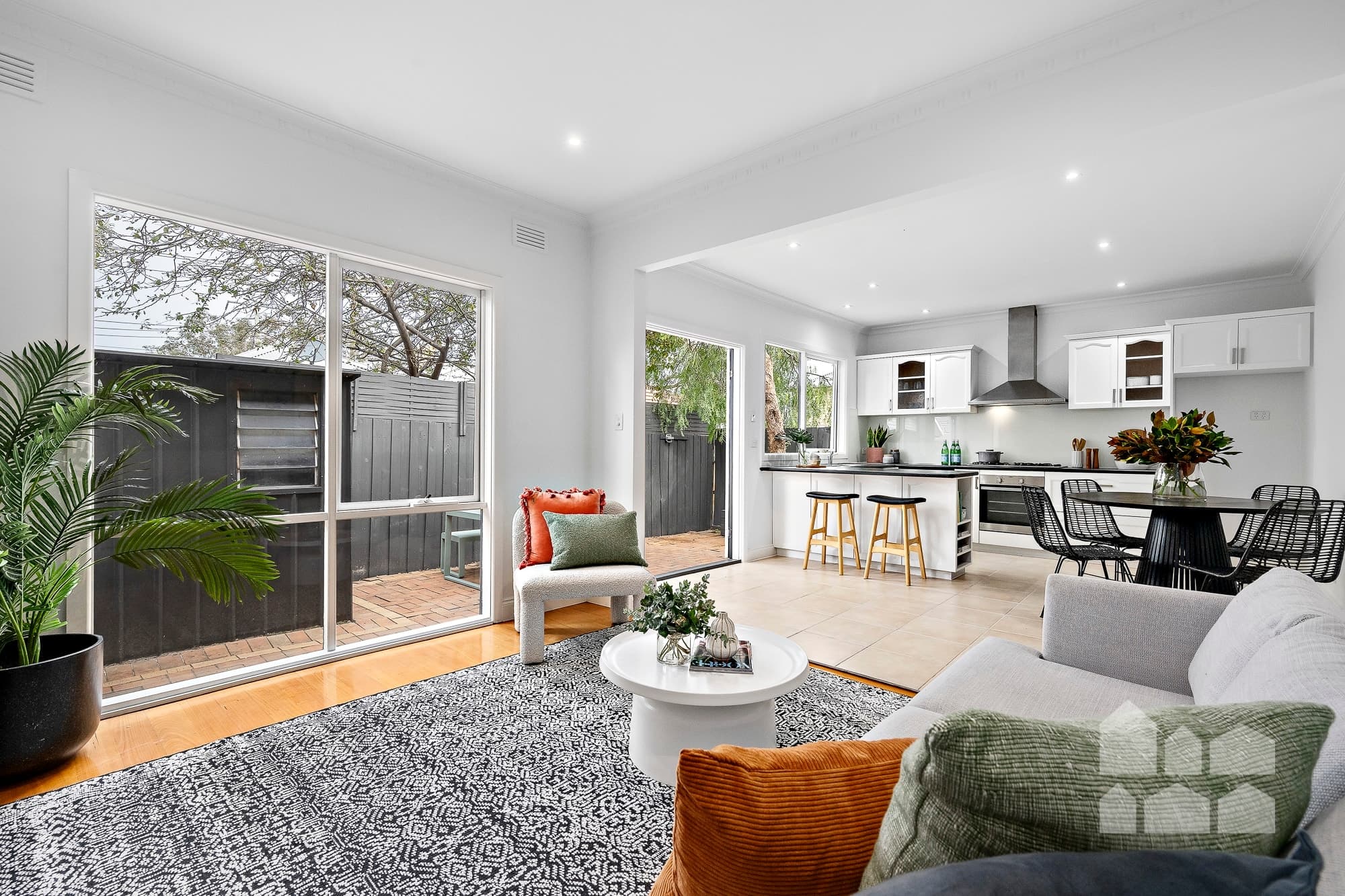 23 Newcastle Street, Yarraville - Thumbnail 3