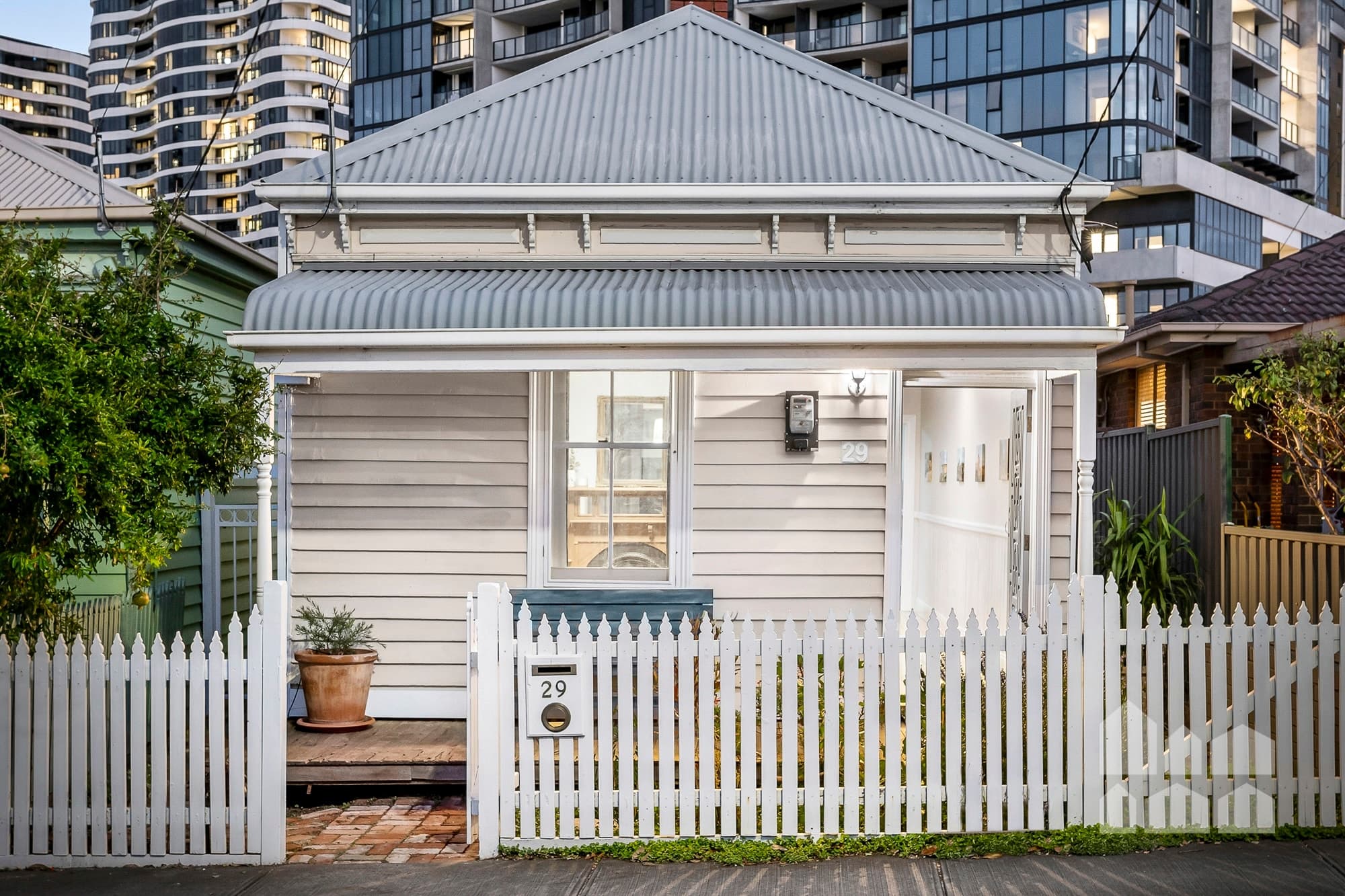 29 Railway Place, Footscray - Image 1