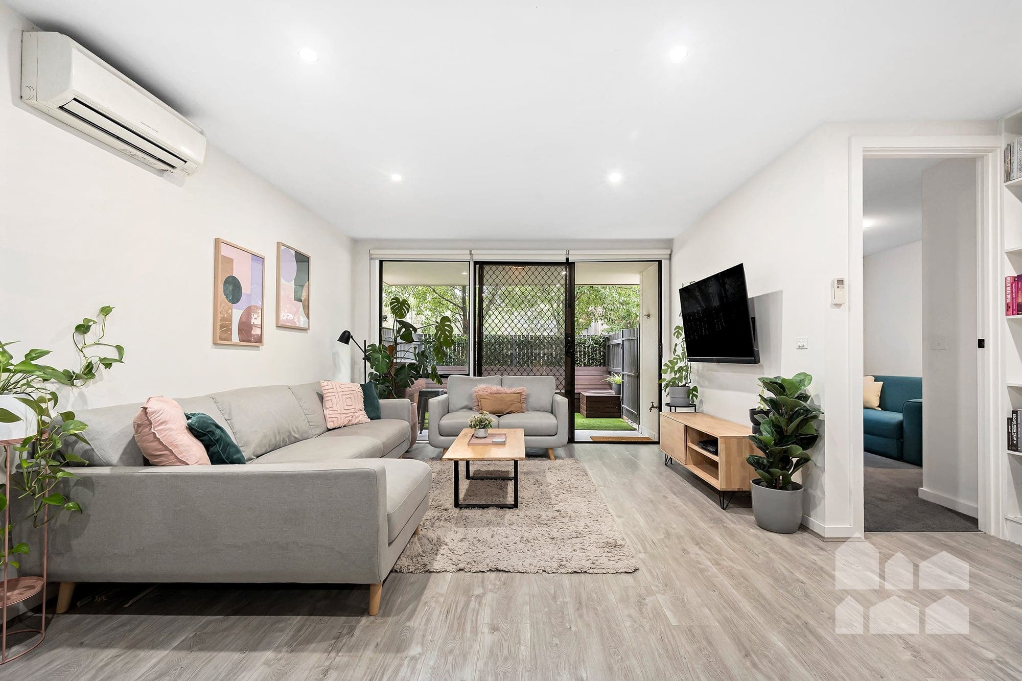 5/6 Crefden Street, Maidstone - Image 1