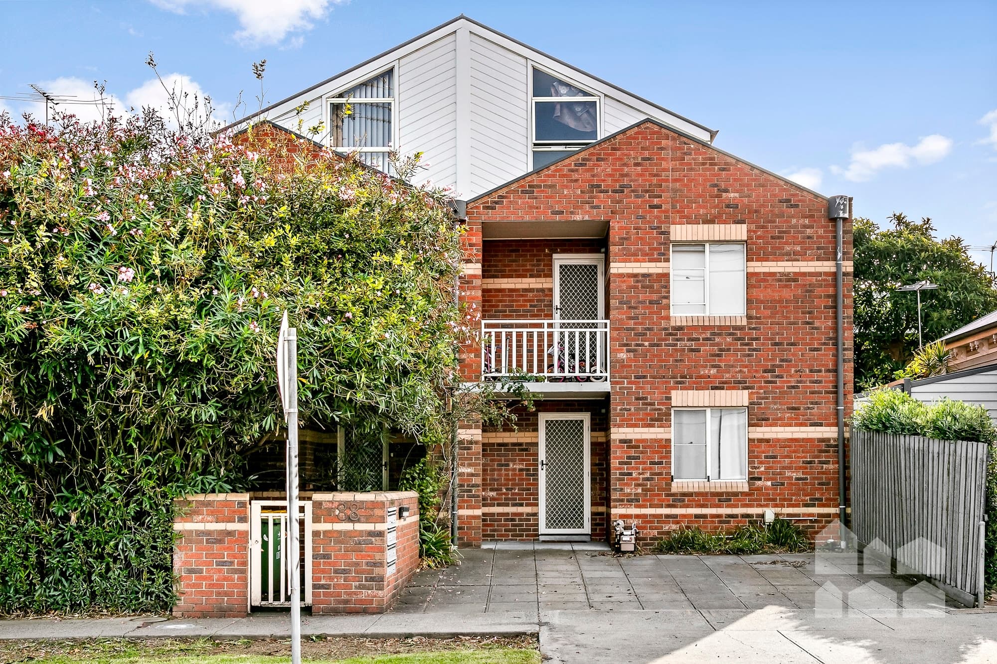 2/88 Albert Street, Seddon - Image 1