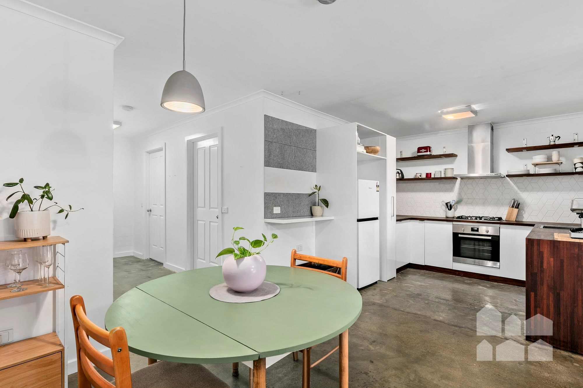 2/88 Albert Street, Seddon - Thumbnail 4