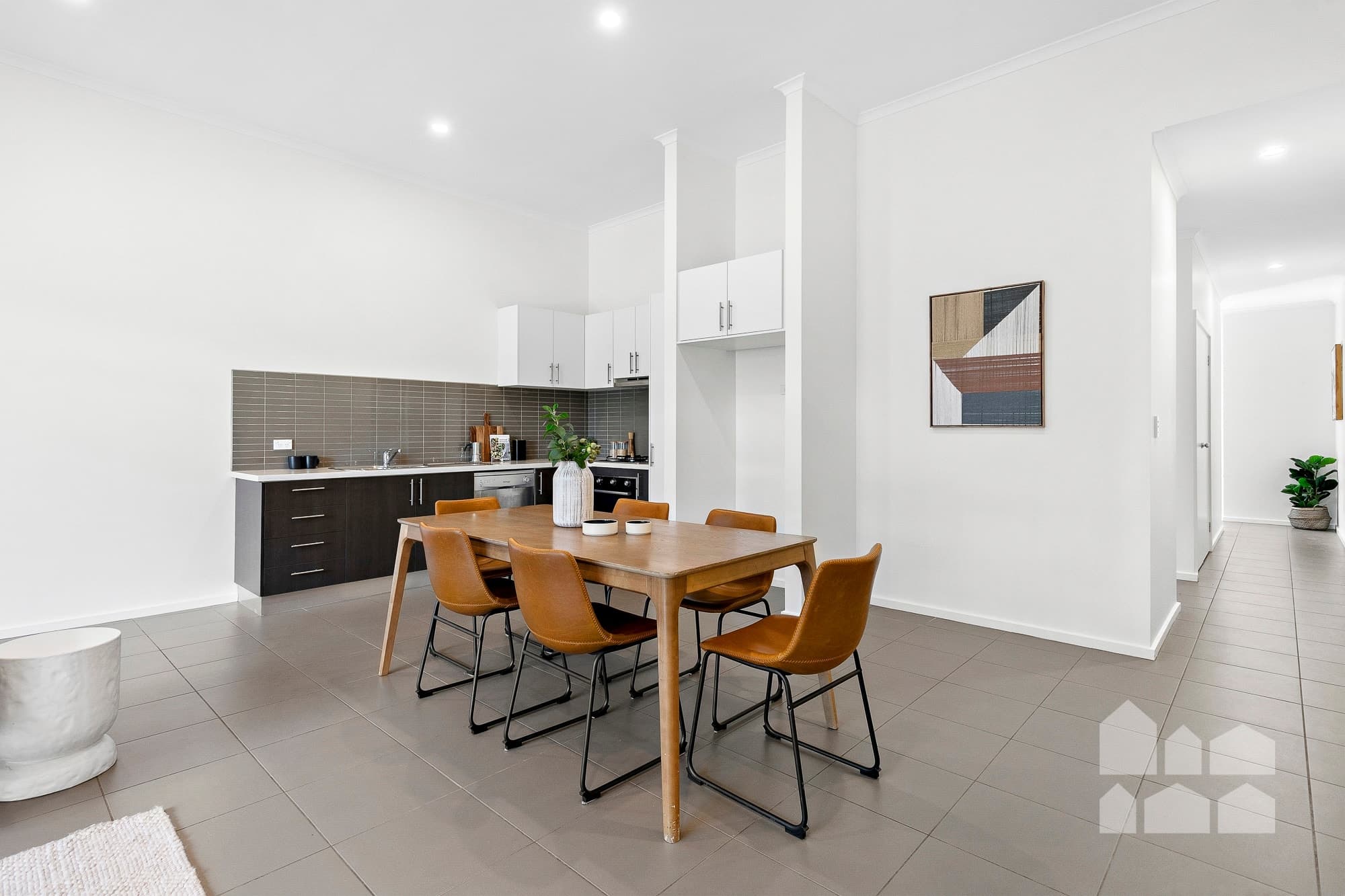 2/11 Vine Street, West Footscray - Thumbnail 5