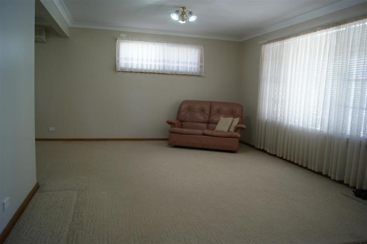 61 Lawson Avenue, SINGLETON NSW 2330, Singleton - Thumbnail 6