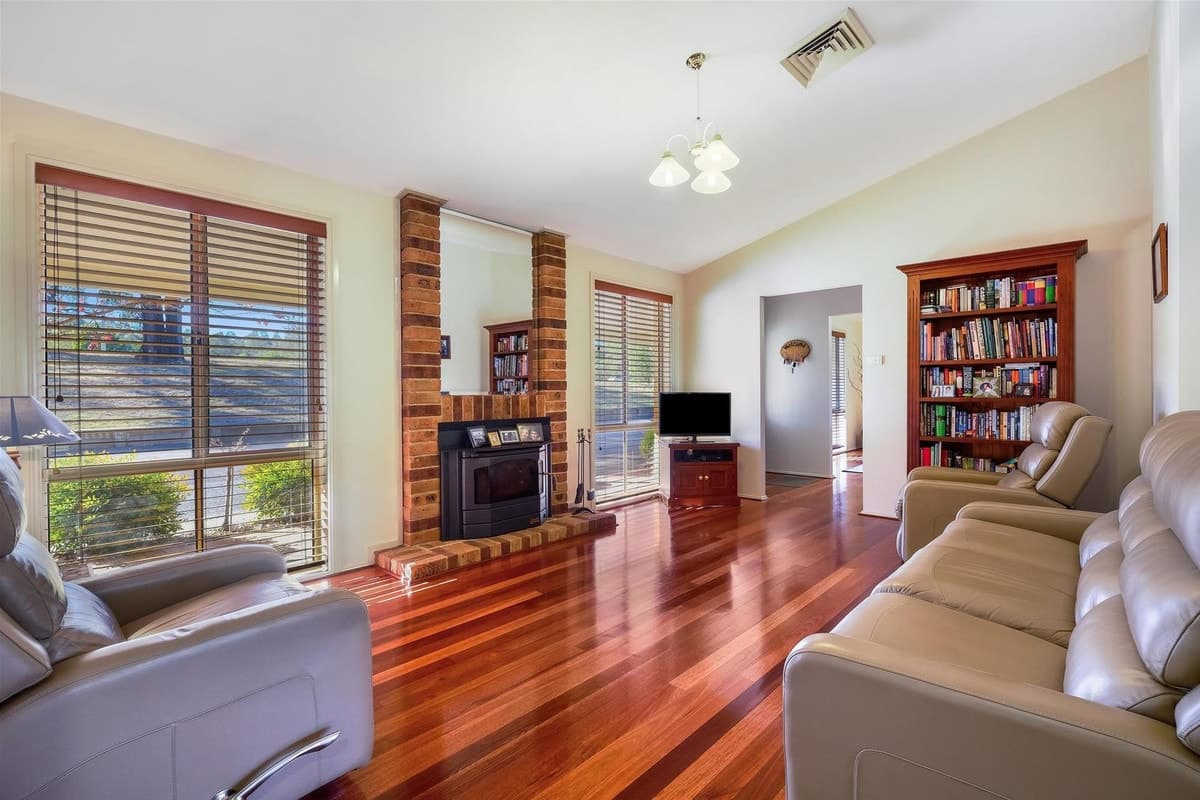 20 Wanaruah Close, SINGLETON NSW 2330, Singleton - Thumbnail 2