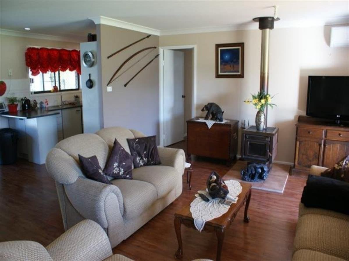 48 Howe Street, BROKE NSW 2330, Broke - Thumbnail 2