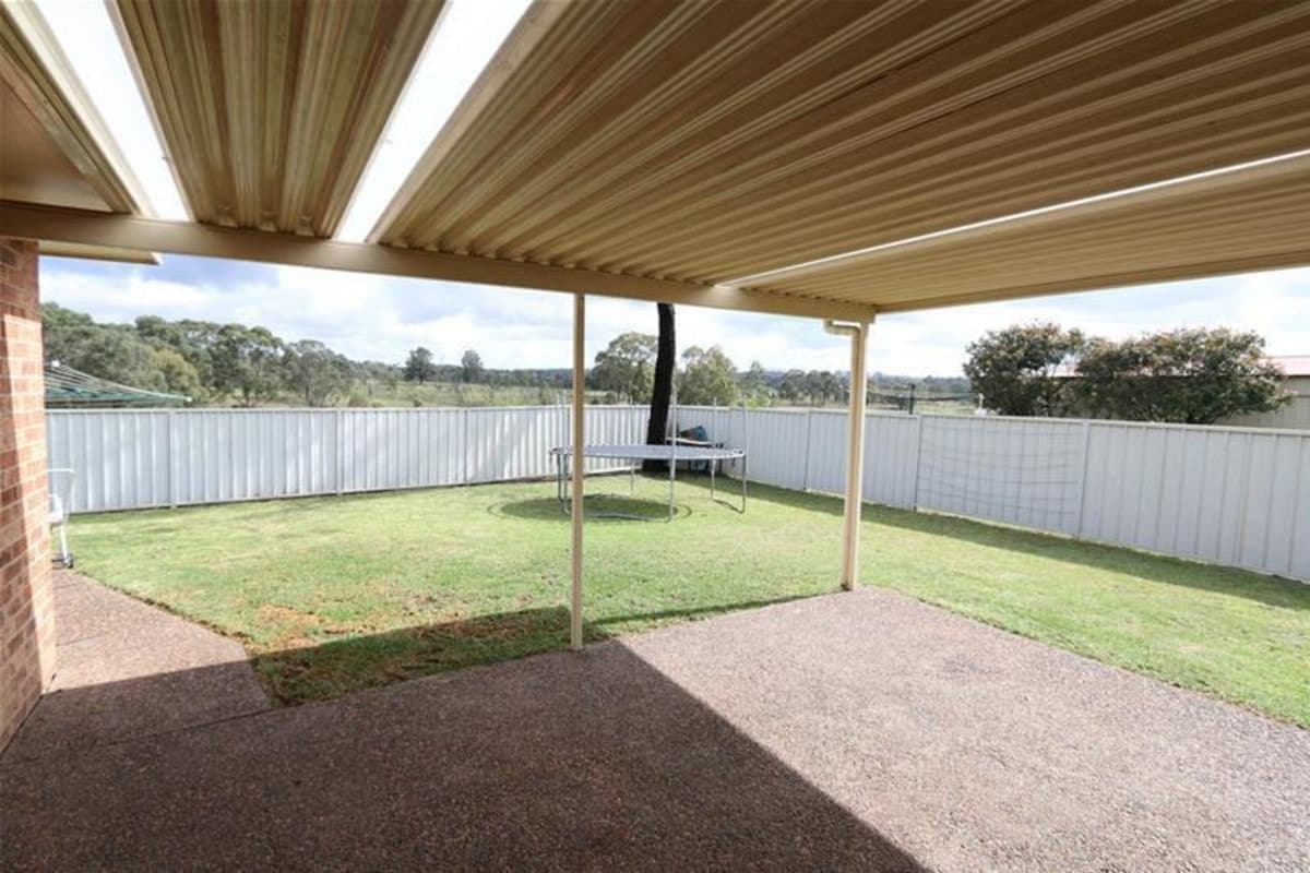 132 Gardner Circuit, SINGLETON NSW 2330, Singleton - Thumbnail 3