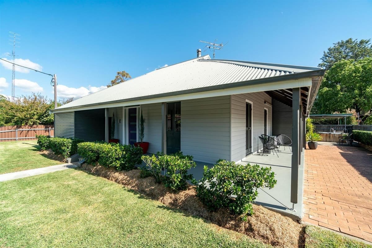 11 Brisbane Street, SINGLETON NSW 2330, Singleton - Image 1