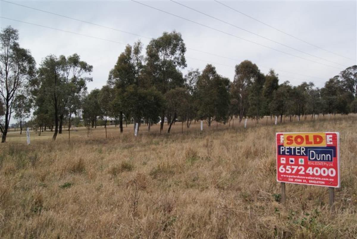9.85 Hectares..large Home + Granny Flat + 6 Car Garaging!!, Contact Us, Singleton - Image 1