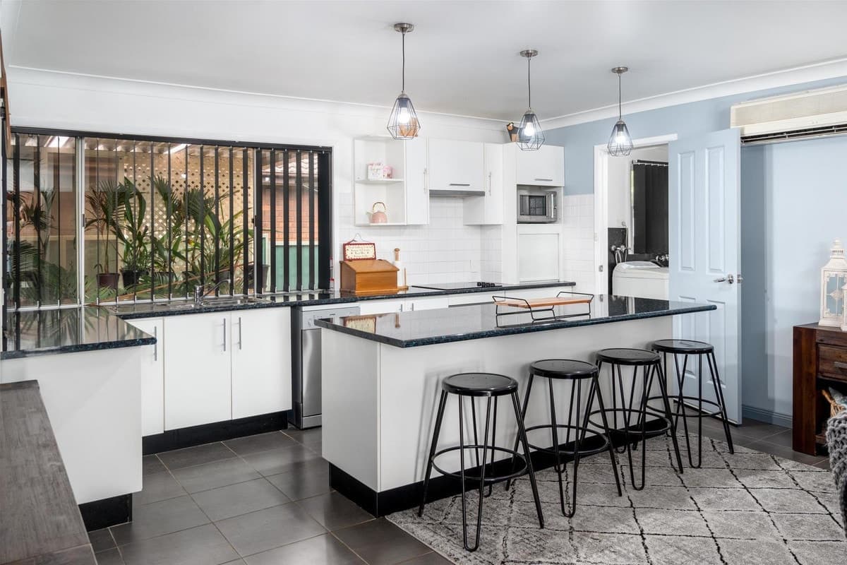 2 Cunningham Parade, SINGLETON NSW 2330, Singleton - Thumbnail 8