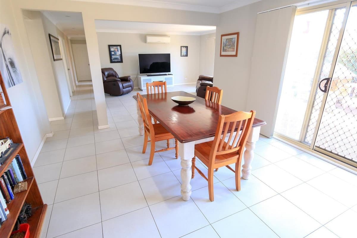 1 Carley Close, SINGLETON NSW 2330, Singleton - Thumbnail 5