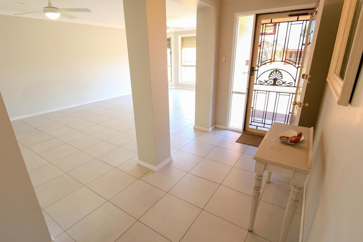 1 Carley Close, SINGLETON NSW 2330, Singleton - Thumbnail 7