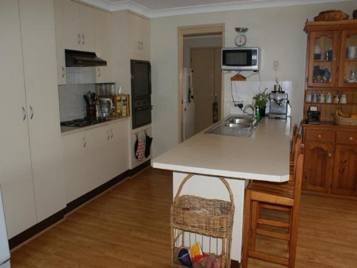 4 Heron Close, SINGLETON NSW 2330, Singleton - Thumbnail 2