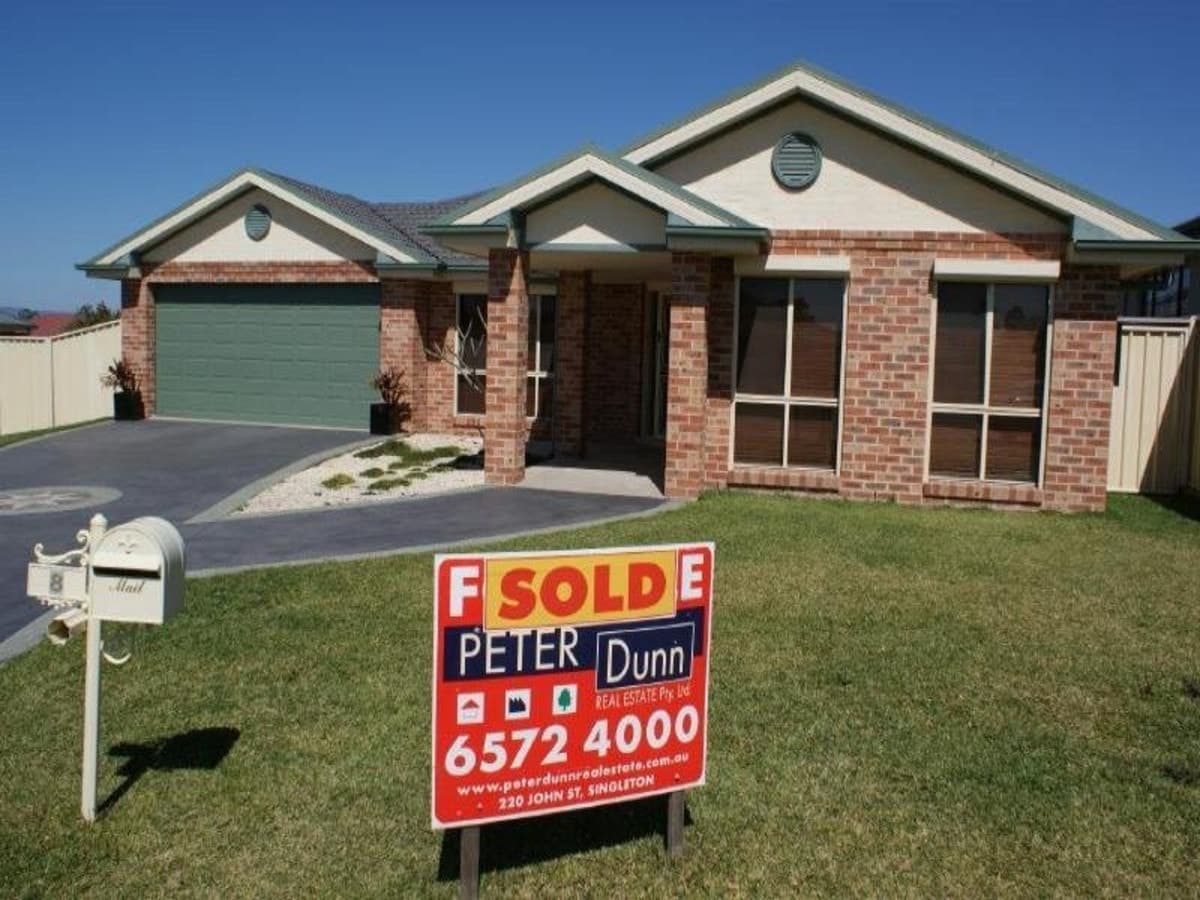 8 Grande Close, SINGLETON NSW 2330, Singleton - Image 1