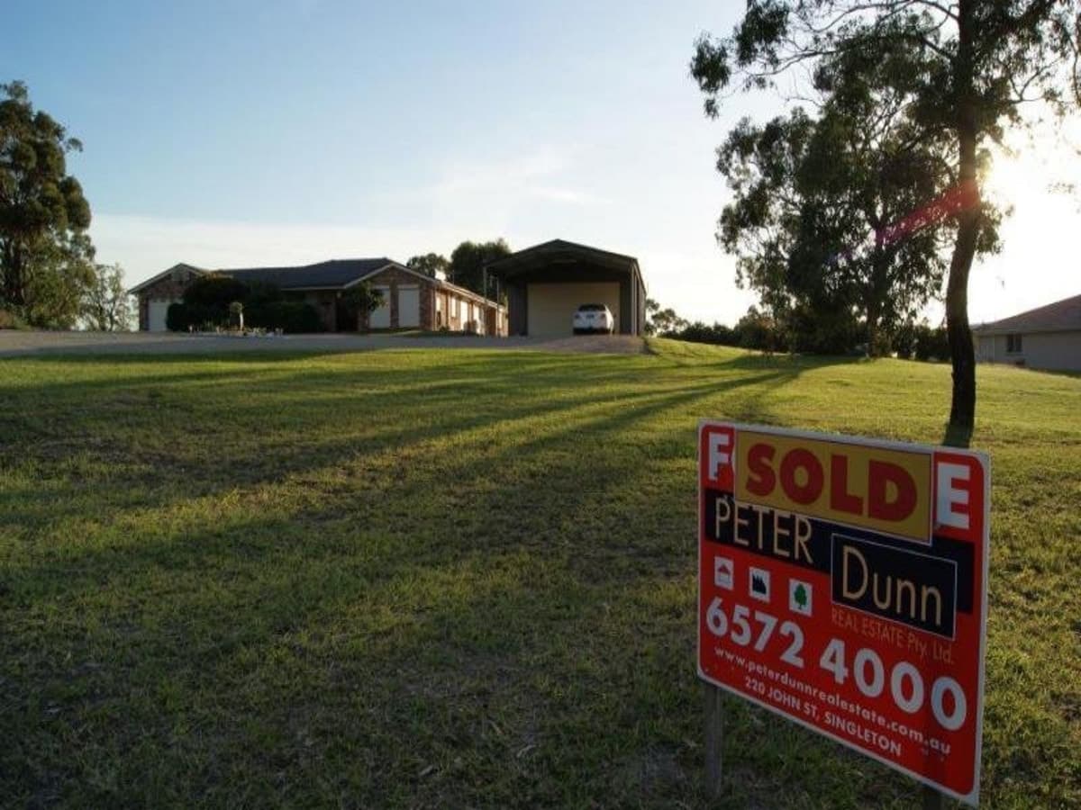 13 Llanrian Drive, SINGLETON NSW 2330, Singleton - Image 1