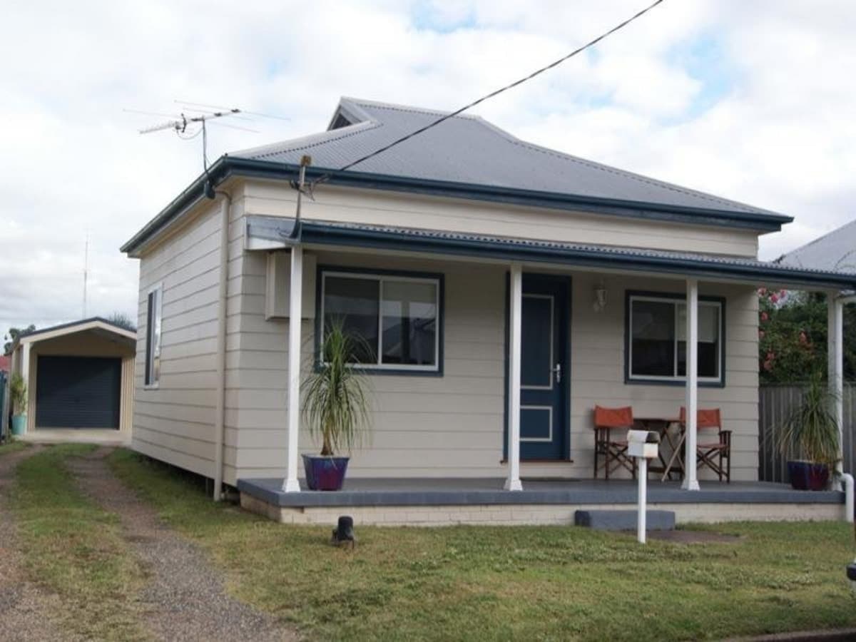 19 Argyle Street, SINGLETON NSW 2330, Singleton - Image 1