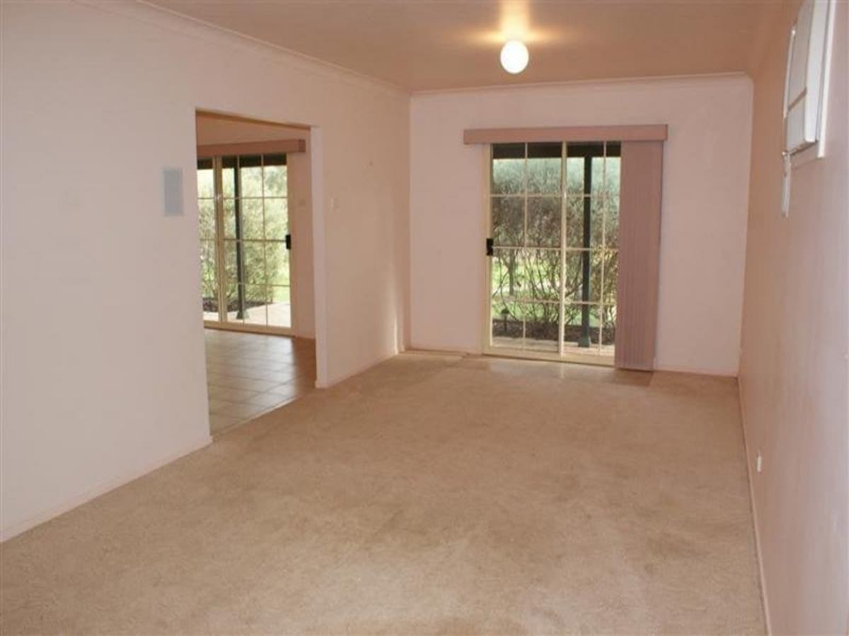 32 D\'Arbon Avenue, SINGLETON NSW 2330, Singleton - Thumbnail 3