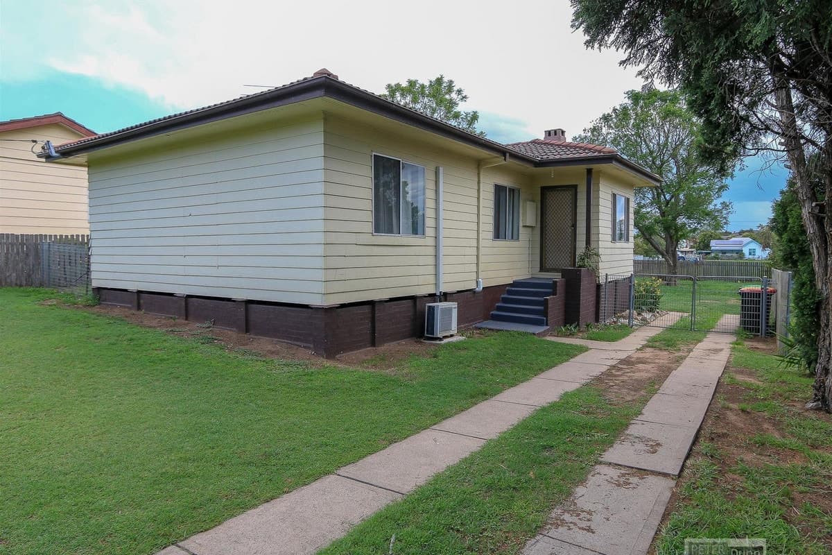 25 Buchan Avenue, SINGLETON NSW 2330, Singleton - Image 1