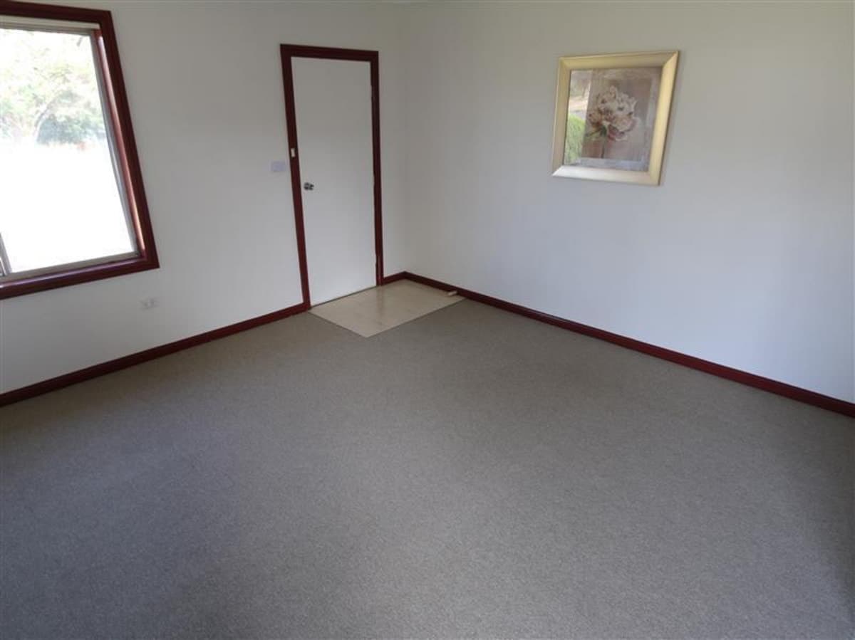 9 Deakin Avenue, SINGLETON NSW 2330, Singleton - Thumbnail 2