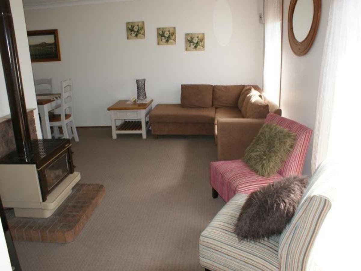 20 Henry Drive, SINGLETON HEIGHTS NSW 2330, Singleton Heights - Thumbnail 3