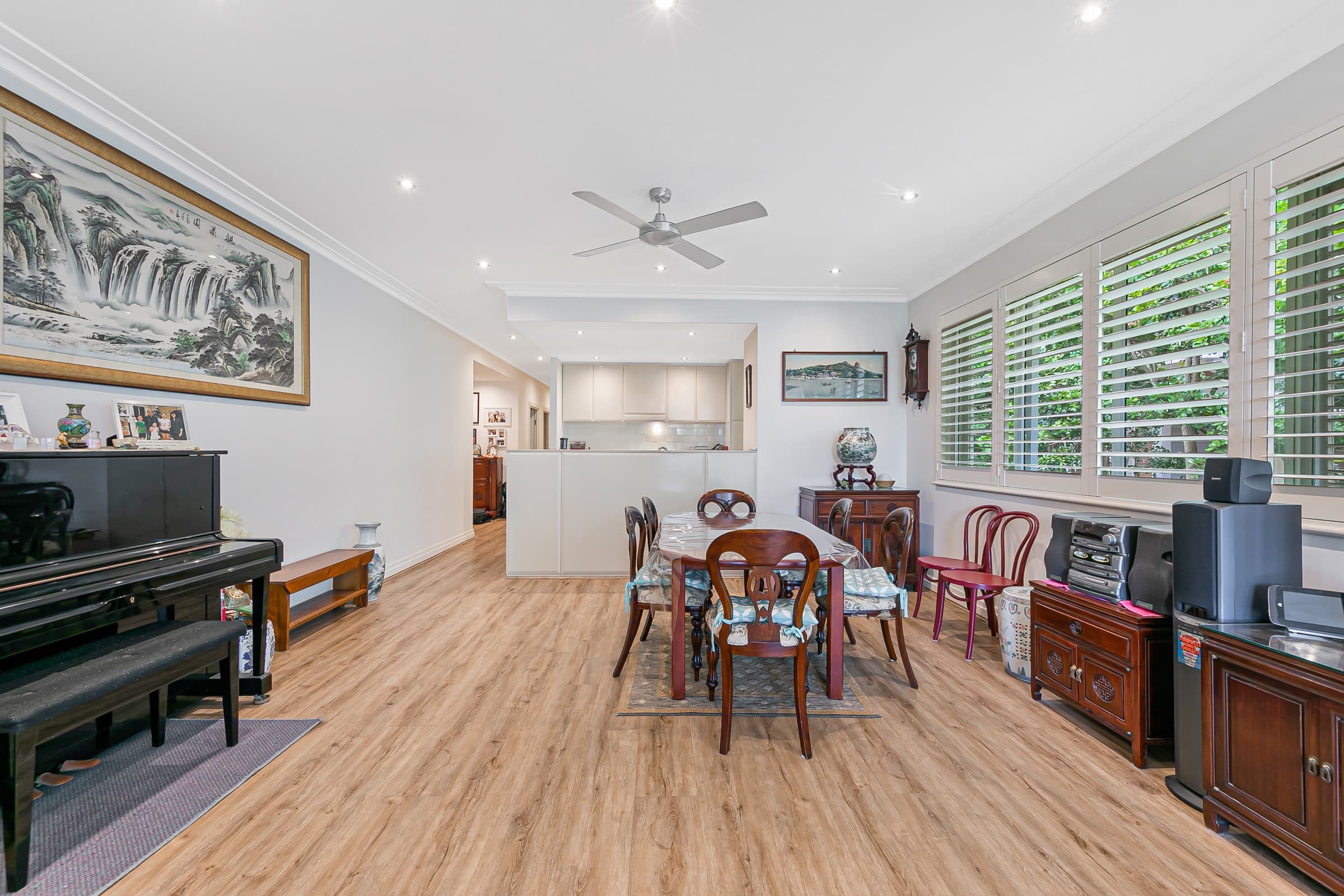 301 / 8 Peninsula Drive, Breakfast Point - Image 1