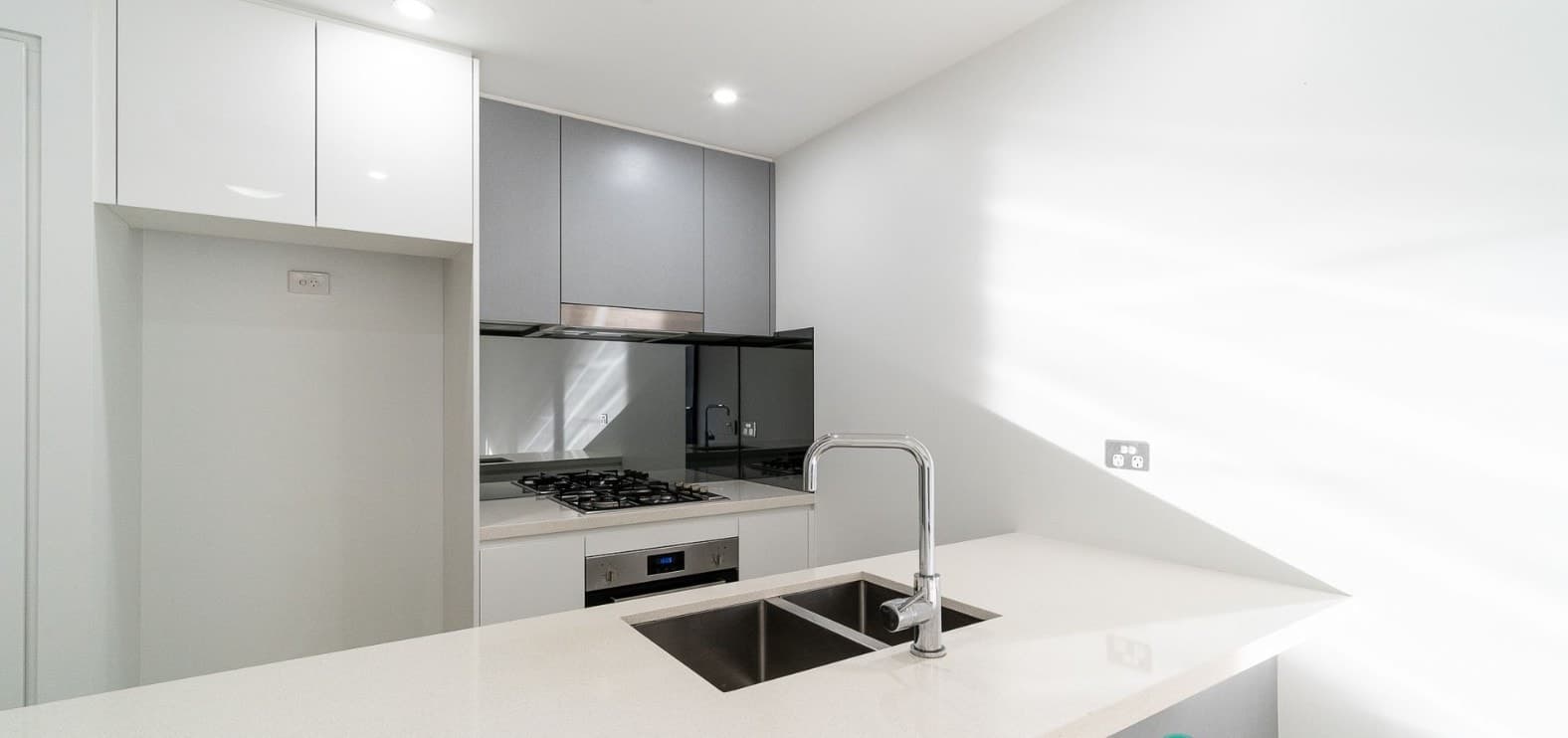 6311 / 1A Morton Street, Parramatta - Thumbnail 2