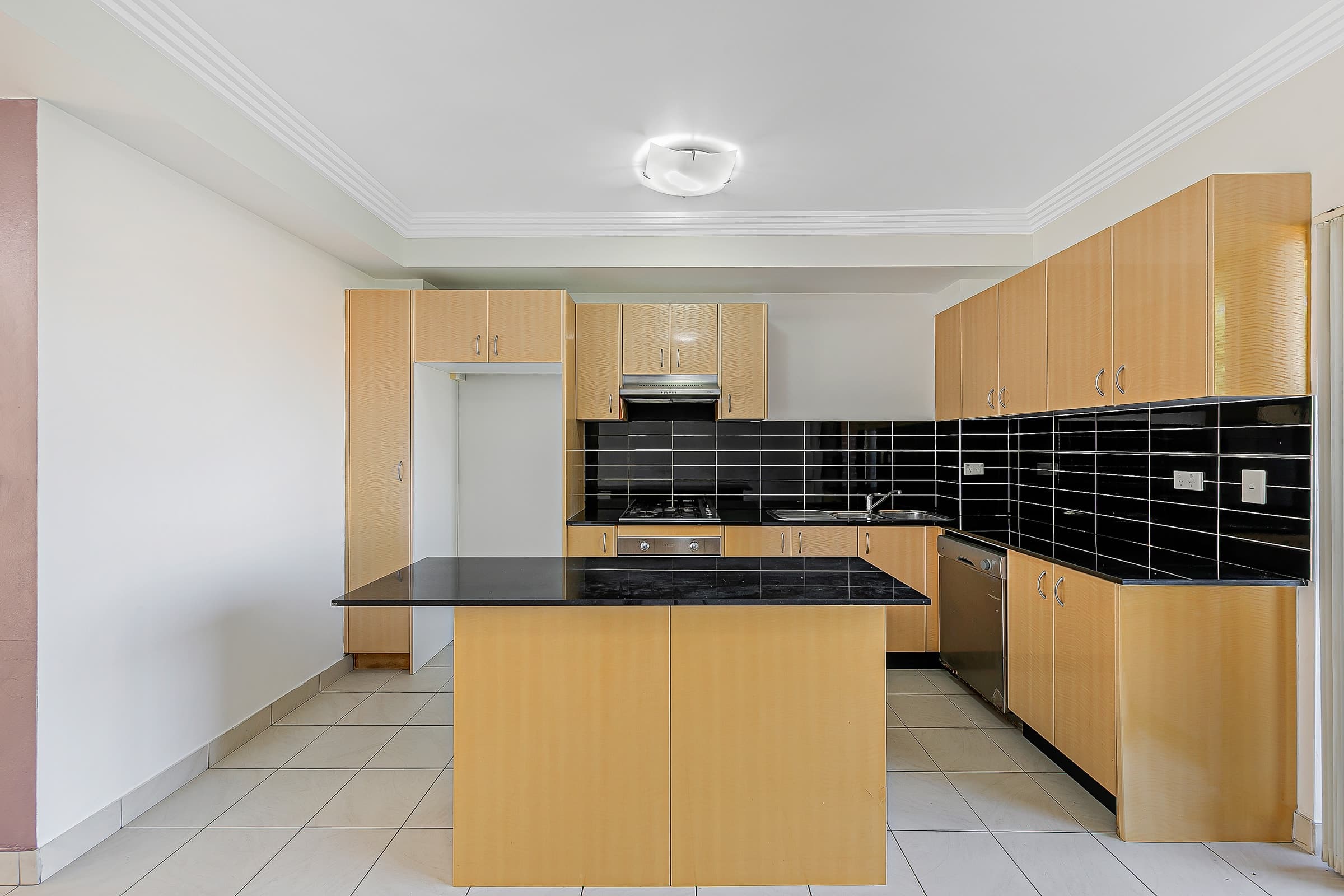 13 / 76-78 Mountford Avenue, Guildford - Thumbnail 5