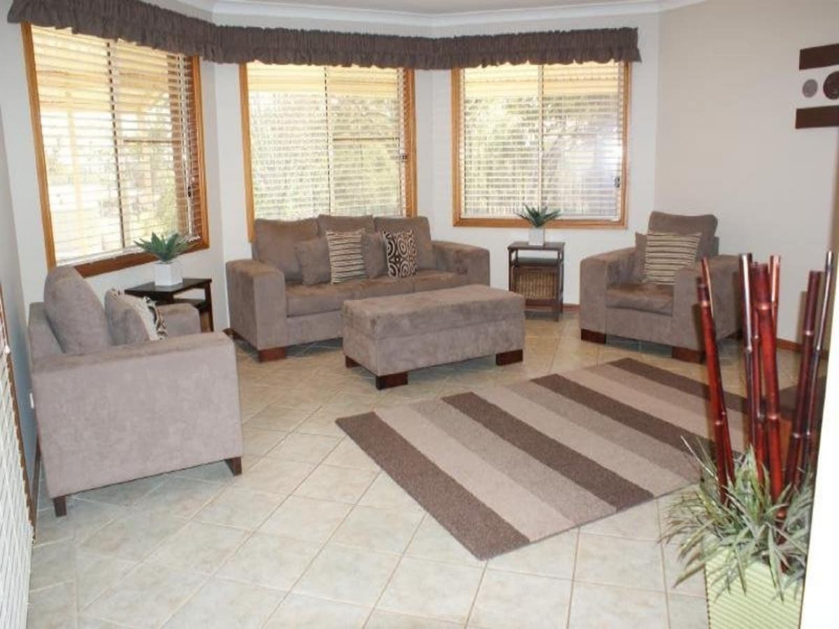 6 Llanrian Drive, SINGLETON NSW 2330, Singleton - Thumbnail 4