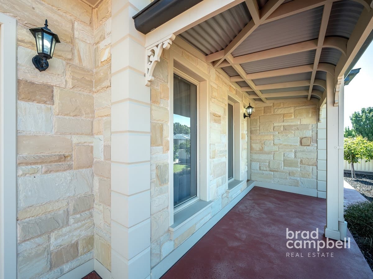 18 Glenmaggie Avenue, Kialla VIC 3631, Kialla - Thumbnail 2