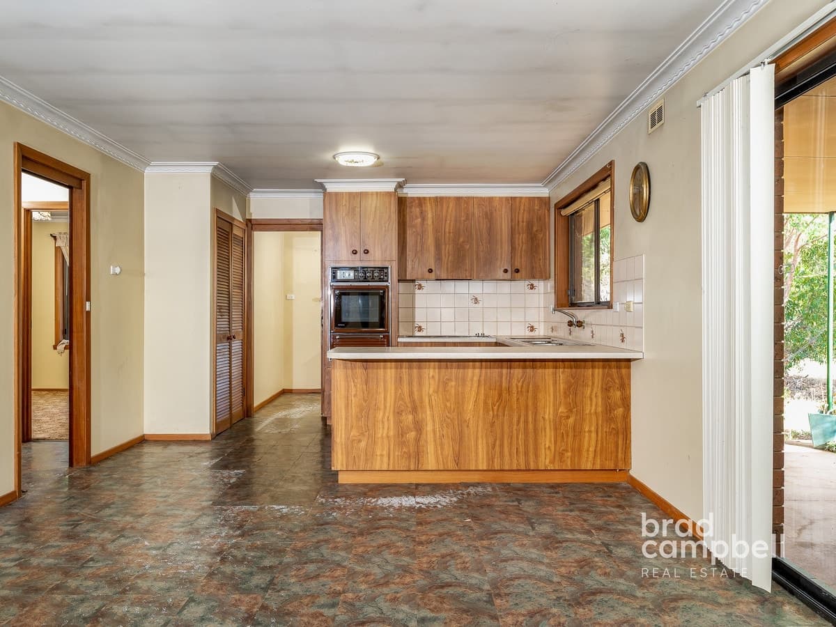 12 Devine Road, Kialla West VIC 3631, Kialla West - Thumbnail 5