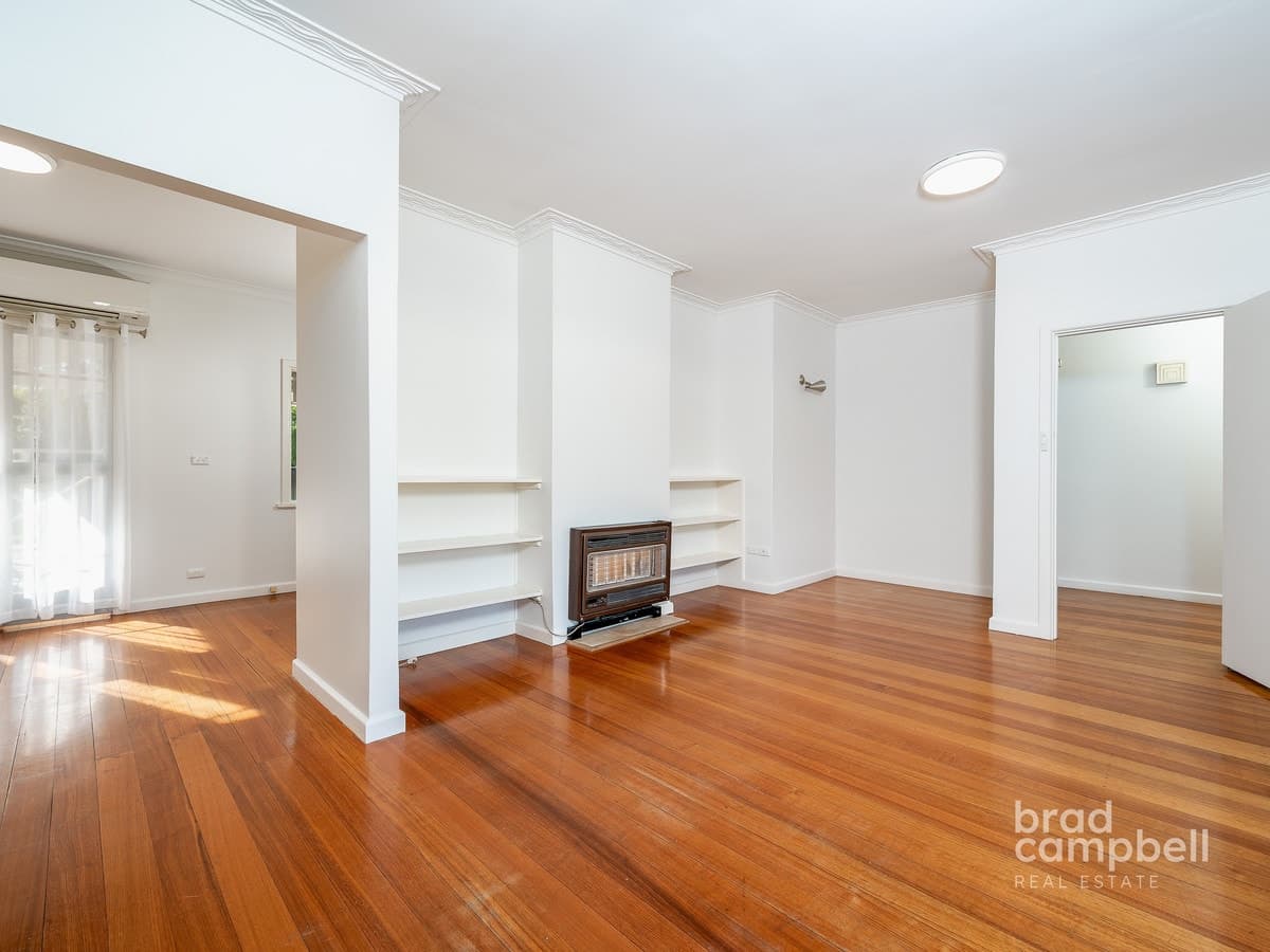 15 Gloucester Crescent, Shepparton VIC 3630, Shepparton - Thumbnail 8
