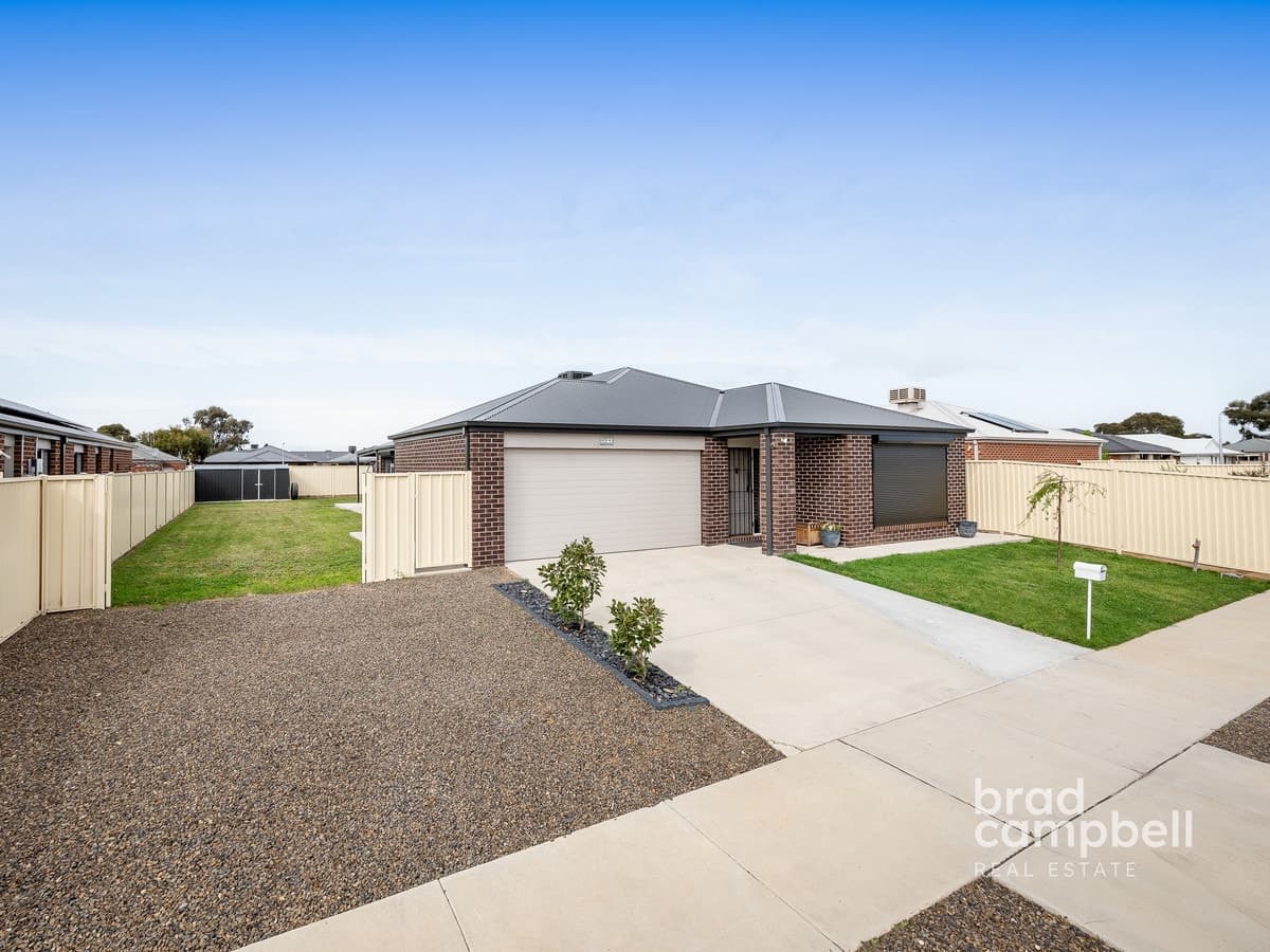 11 Royal Court, Shepparton VIC 3630, Shepparton - Image 1