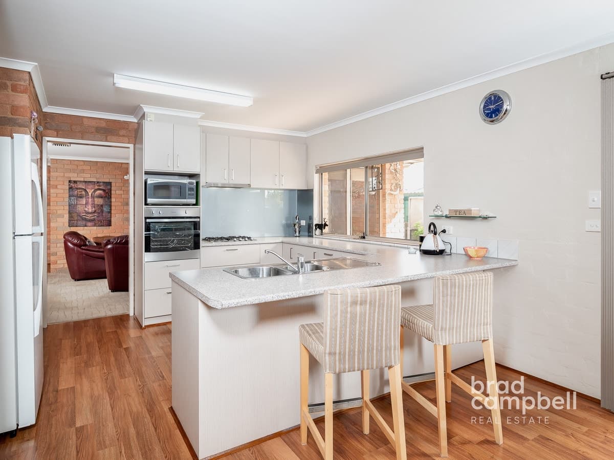 13 Dampier Avenue, Shepparton VIC 3630, Shepparton - Thumbnail 7