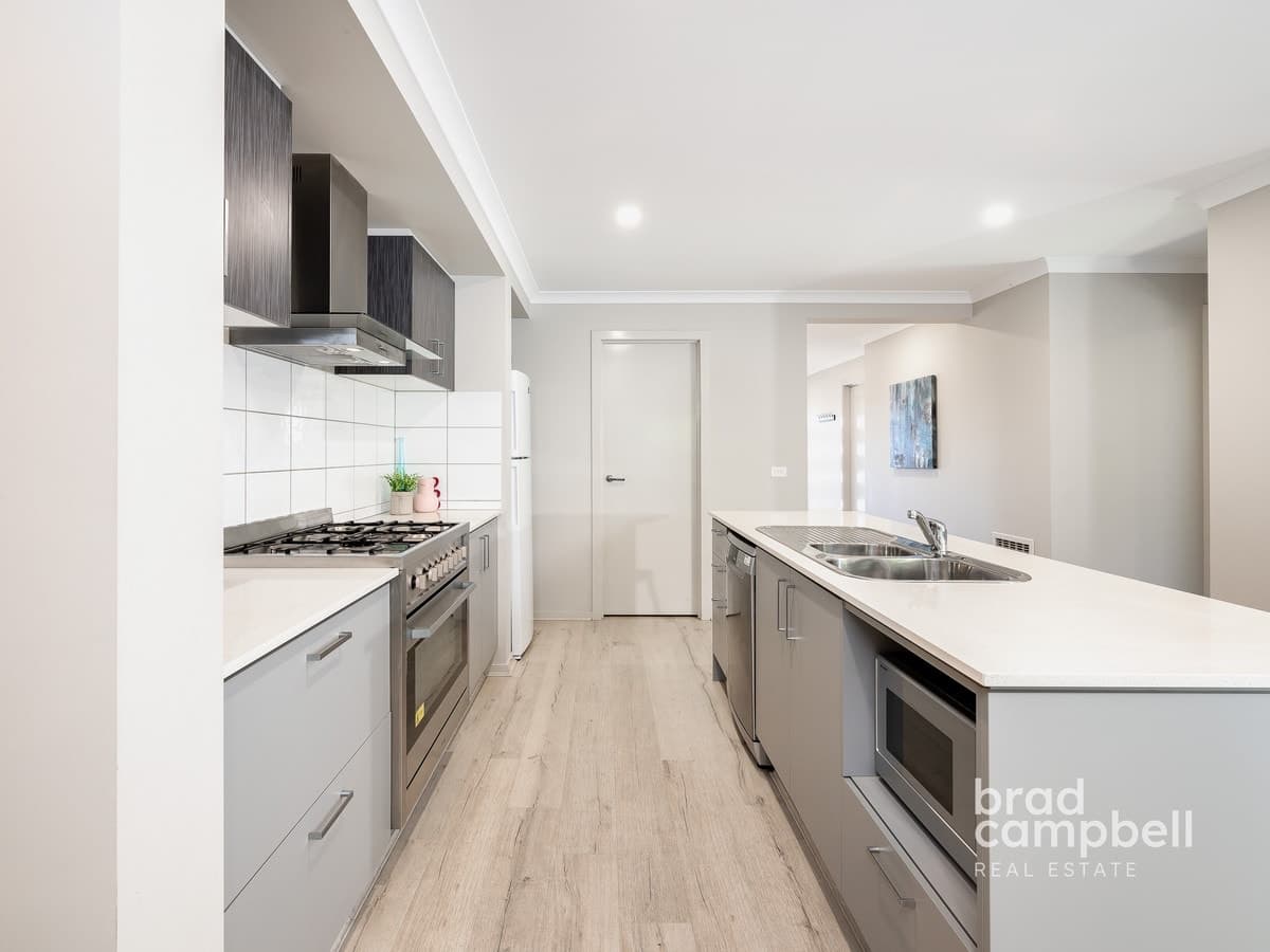 11 Sugarloaf Avenue, Kialla VIC 3631, Kialla - Thumbnail 3